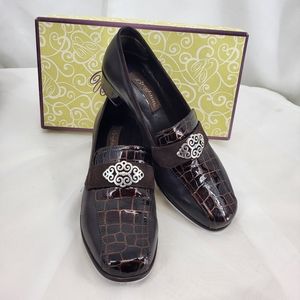 Brighton Artist Chocolate Brown Loafer size 7.5
